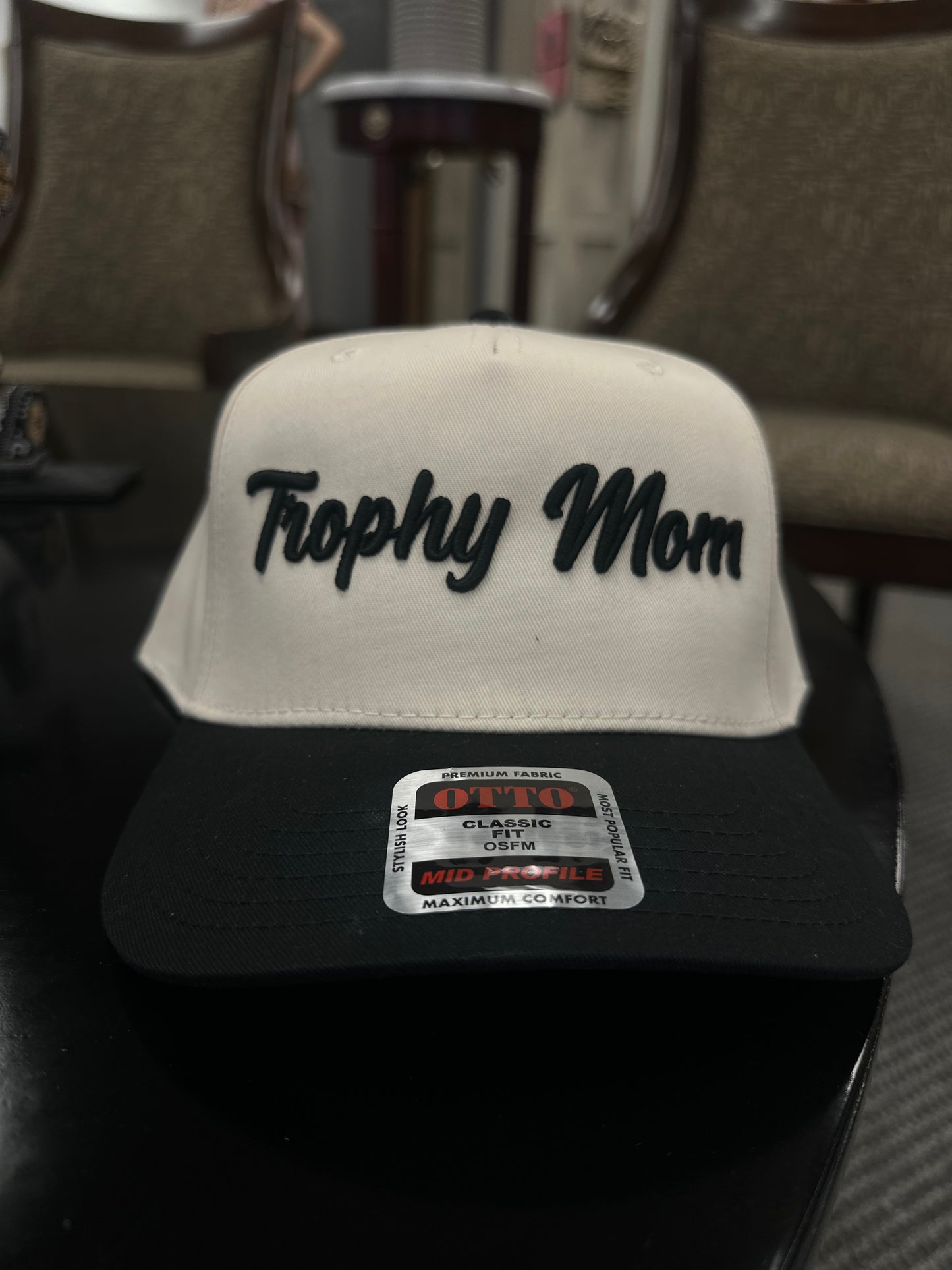 Trophy mom trucker !
