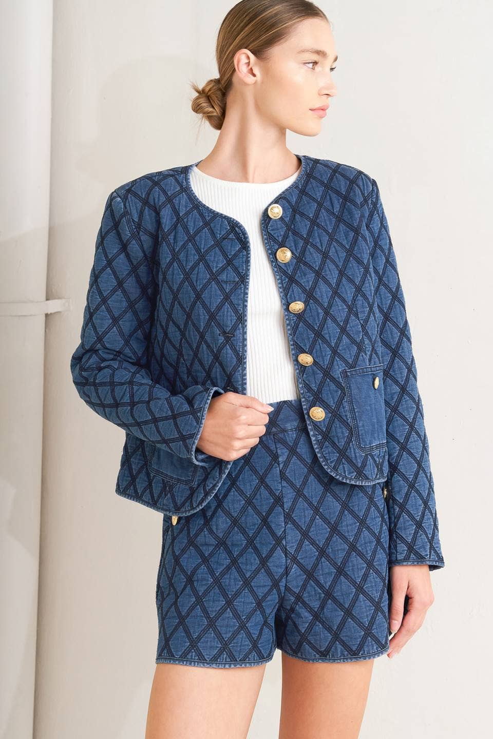A quilted woven jacket - FJ1286