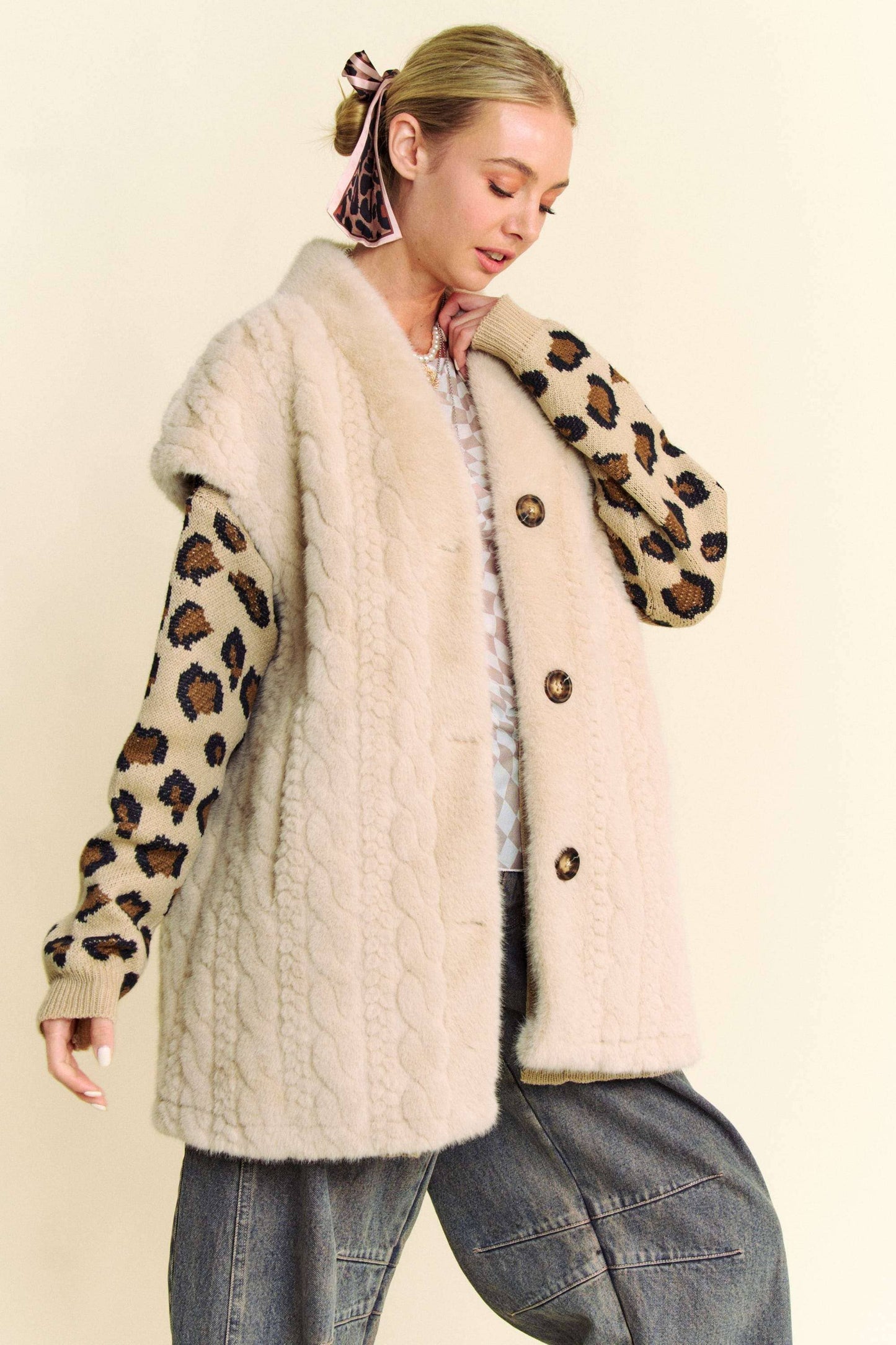 SINGLE BREASTED BUTTON DOWN FUZZY FUR VEST JACKET