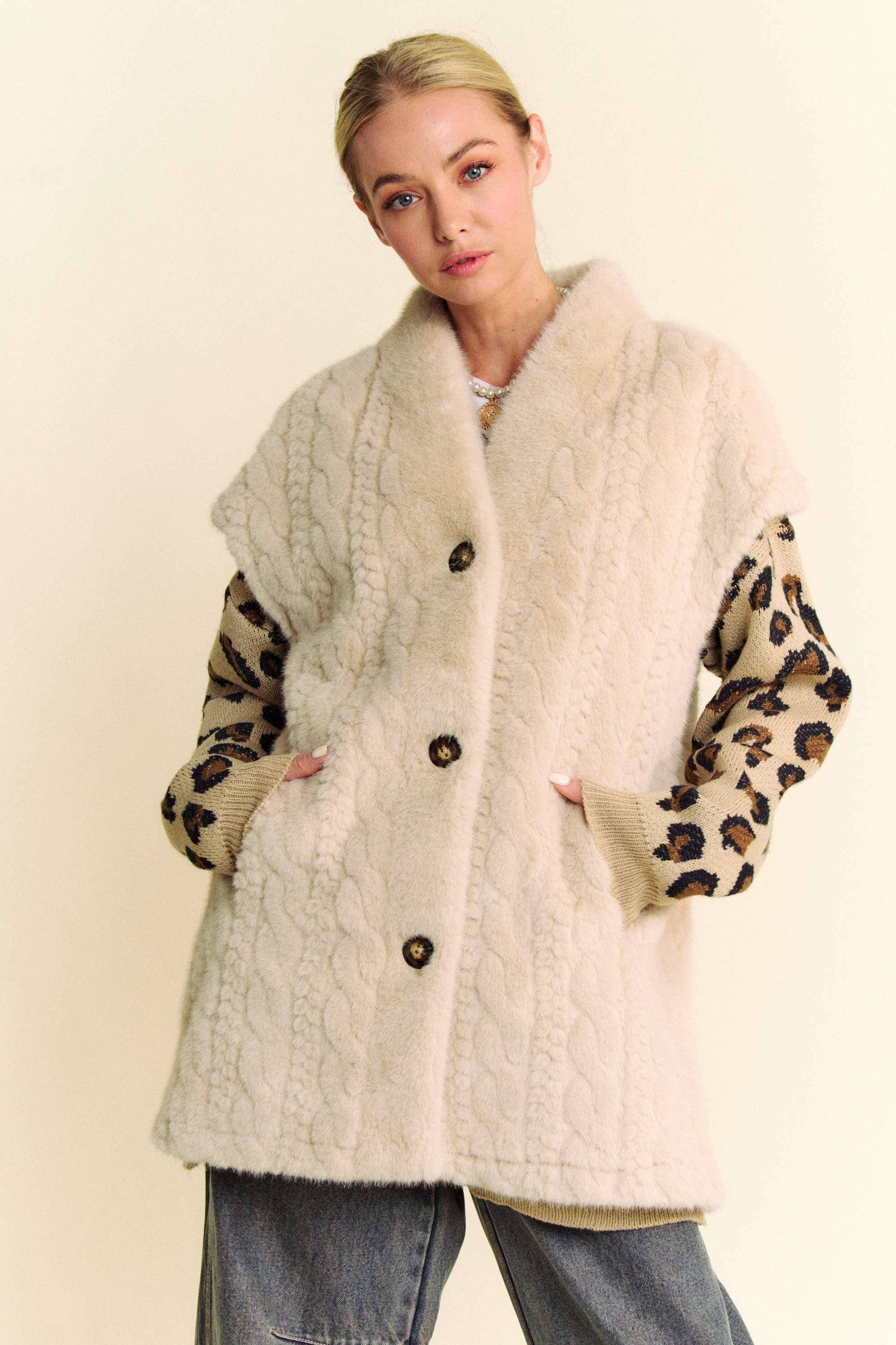 SINGLE BREASTED BUTTON DOWN FUZZY FUR VEST JACKET