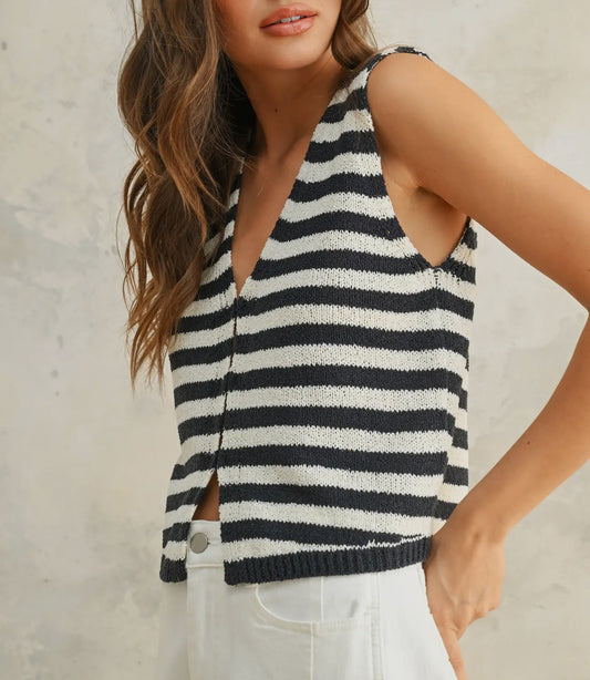 Hook & Eye Vest