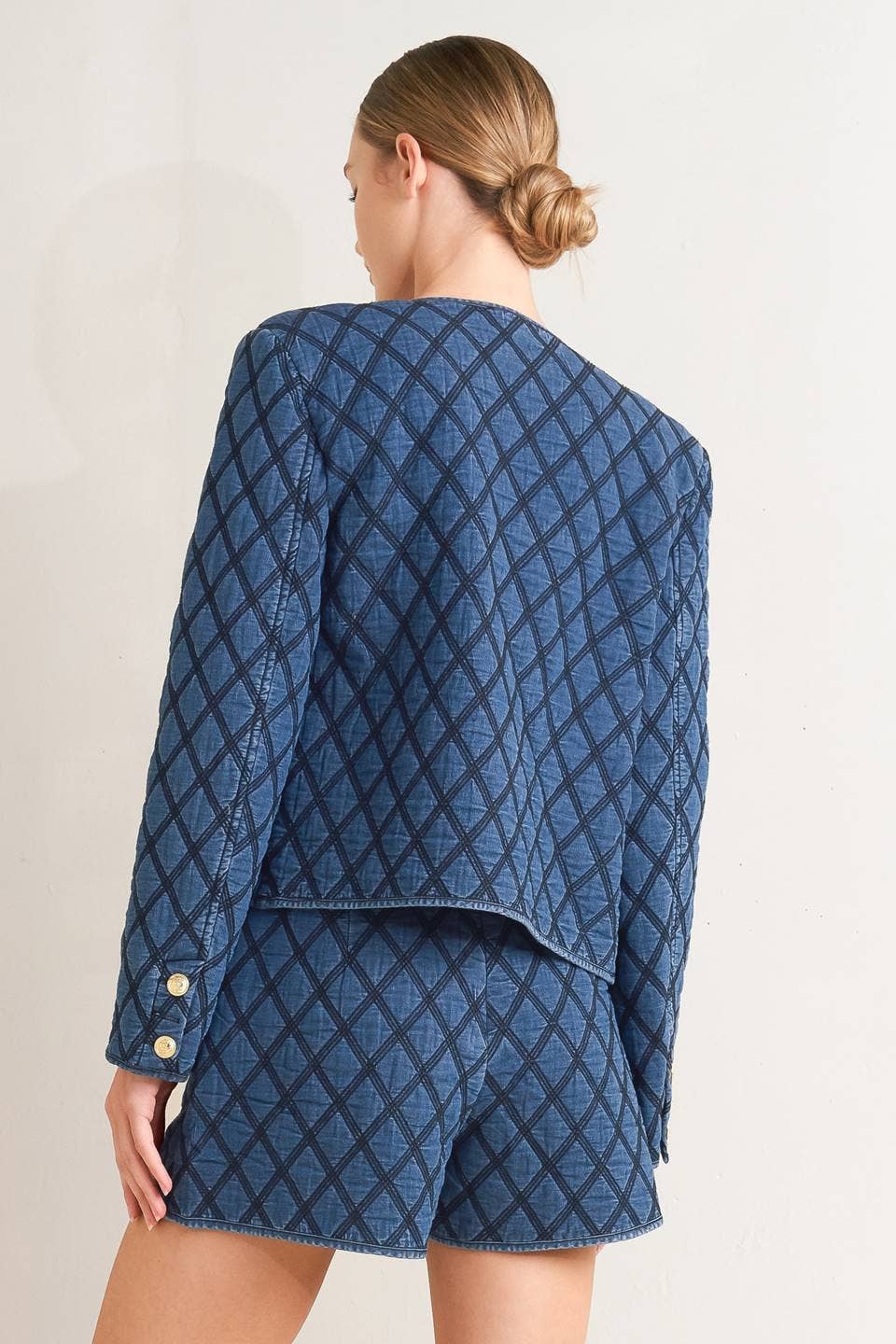 A quilted woven jacket - FJ1286
