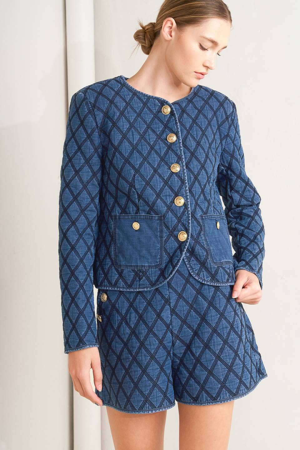 A quilted woven jacket - FJ1286